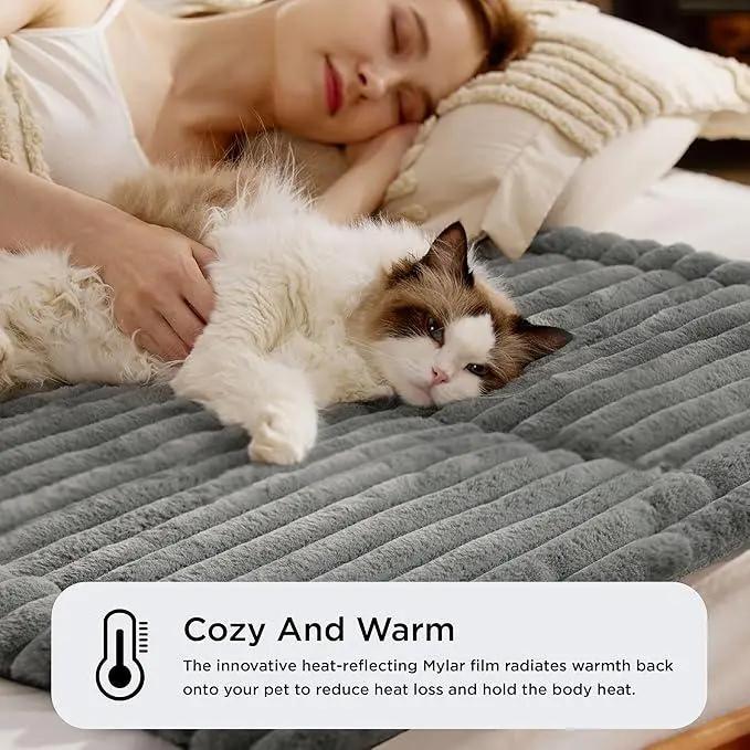 Kivori Self Warming Pet Bed™