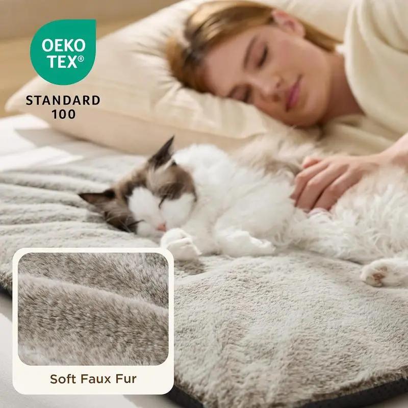 Kivori Self Warming Pet Bed™